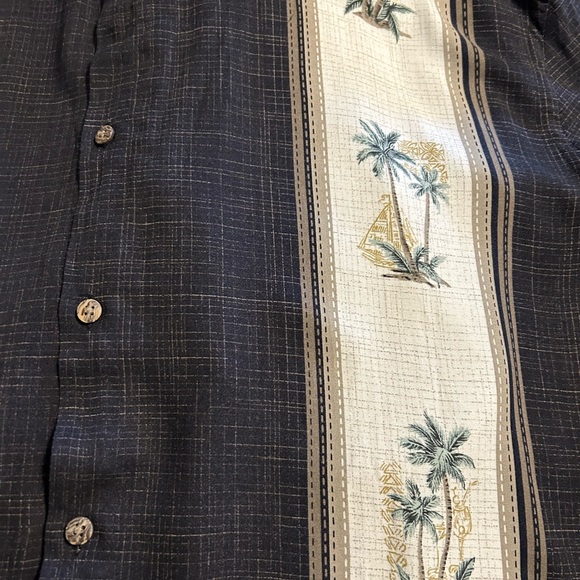 Men’s XL shirt. P to P 27”. Easy care. Great shape - Picture 5 of 6